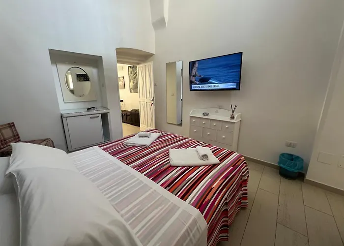 Elamar Rooms & Apartment